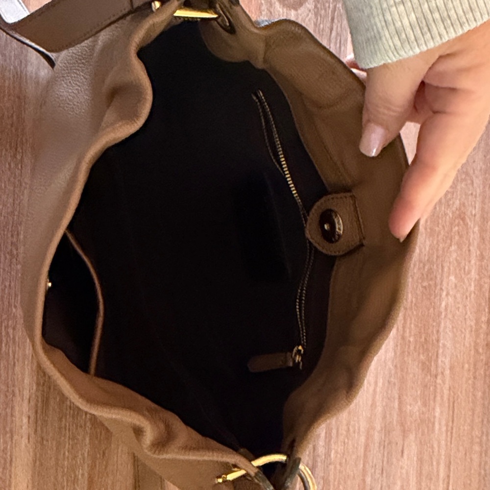 Burberry Tan Leather Crossbody Bag - Picture 7 of 10
